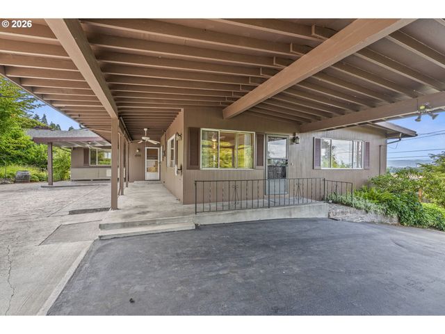 5319 Nw WALNUT St, Vancouver, WA 98663