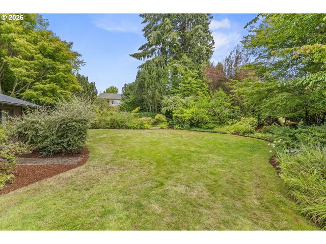 5319 Nw WALNUT St, Vancouver, WA 98663