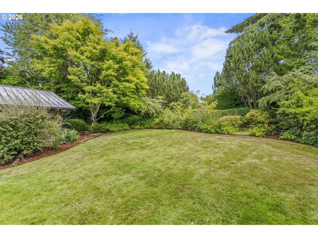 5319 Nw WALNUT St, Vancouver, WA 98663