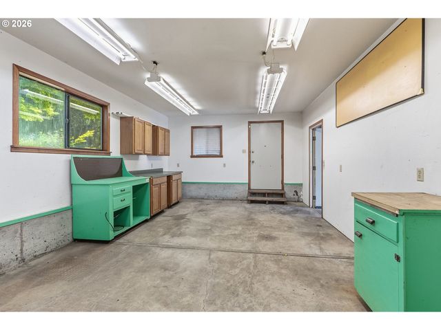 5319 Nw WALNUT St, Vancouver, WA 98663