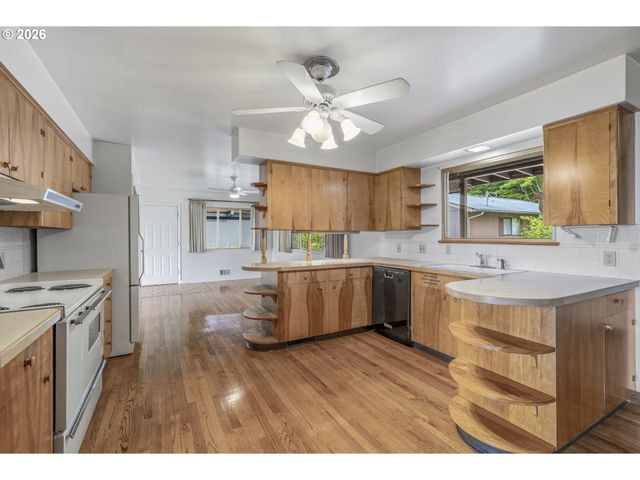 5319 Nw WALNUT St, Vancouver, WA 98663
