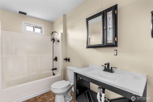 5556 Mt Solo Road, Longview, WA 98632