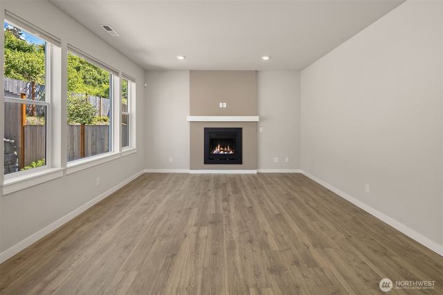27920 15th Avenue S, Federal Way, WA 98003