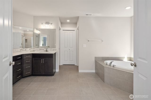 27920 15th Avenue S, Federal Way, WA 98003