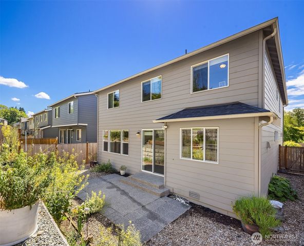 27920 15th Avenue S, Federal Way, WA 98003