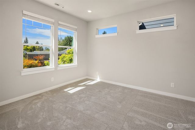 27920 15th Avenue S, Federal Way, WA 98003