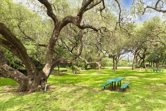 7136 Ridge Oak RD, Austin, TX 78749