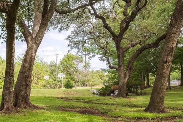 7136 Ridge Oak RD, Austin, TX 78749