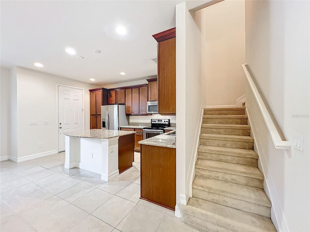Image 26 of property listing at 10059 EAGLE CREEK CENTER BOULEVARD, Orlando, FL 32832