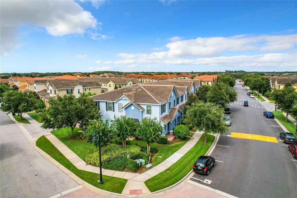 Image 4 of property listing at 10059 EAGLE CREEK CENTER BOULEVARD, Orlando, FL 32832