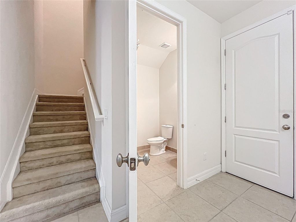 Image 31 of property listing at 10059 EAGLE CREEK CENTER BOULEVARD, Orlando, FL 32832