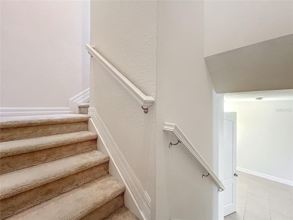 Image 33 of property listing at 10059 EAGLE CREEK CENTER BOULEVARD, Orlando, FL 32832