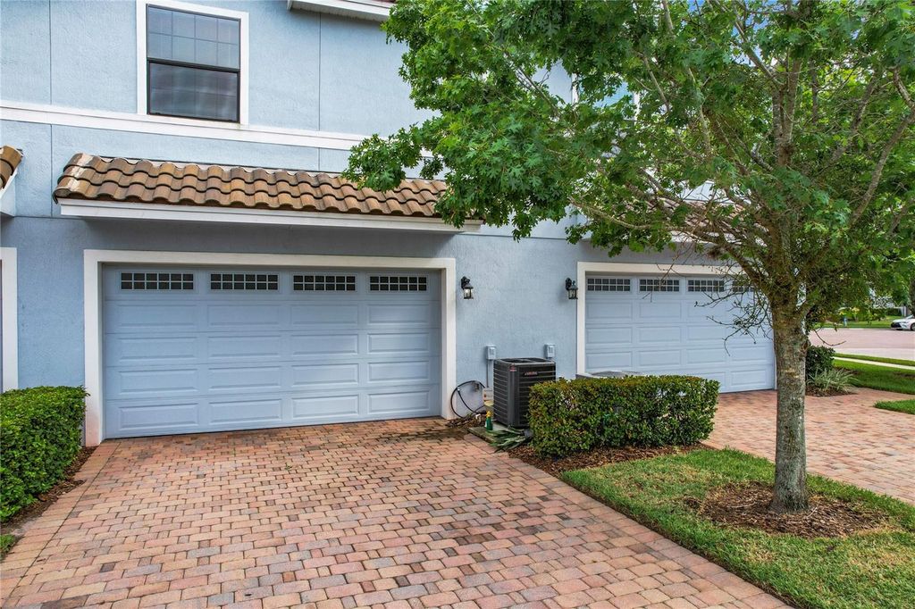 Image 60 of property listing at 10059 EAGLE CREEK CENTER BOULEVARD, Orlando, FL 32832