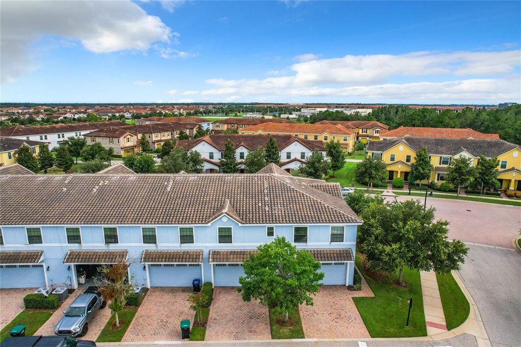 Image 62 of property listing at 10059 EAGLE CREEK CENTER BOULEVARD, Orlando, FL 32832