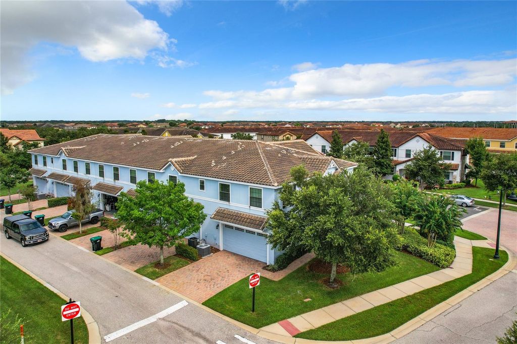 Image 63 of property listing at 10059 EAGLE CREEK CENTER BOULEVARD, Orlando, FL 32832