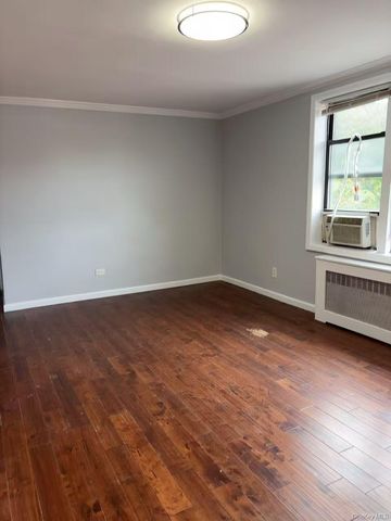 14440 38TH AVE 3D, Flushing, NY 11354