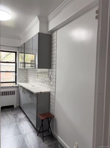 14440 38TH AVE 3D, Flushing, NY 11354