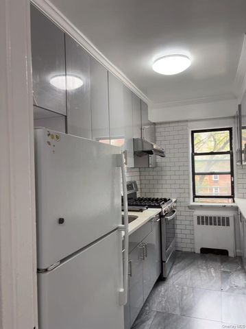 14440 38TH AVE 3D, Flushing, NY 11354