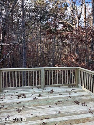 1736 Green Meadows Lane, Lenoir City, TN 37771