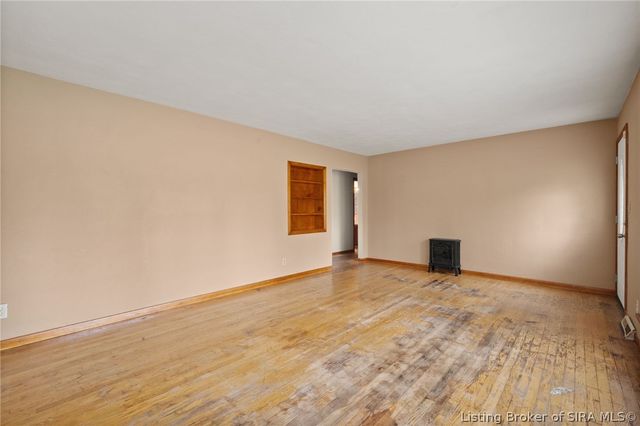 614 Lynn Road, New Albany, IN 47150