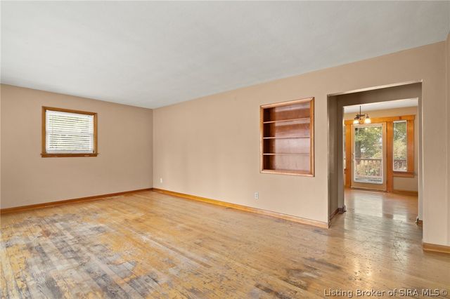614 Lynn Road, New Albany, IN 47150