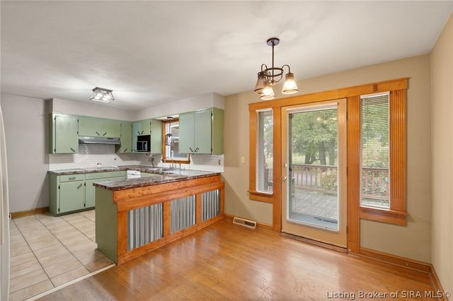 614 Lynn Road, New Albany, IN 47150