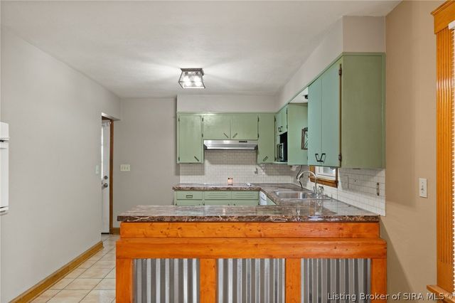 614 Lynn Road, New Albany, IN 47150