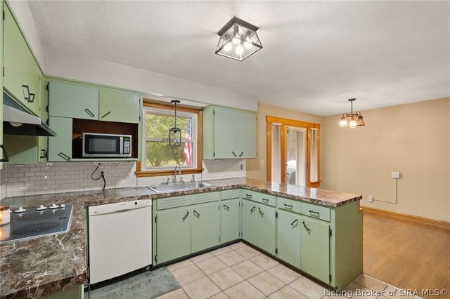 614 Lynn Road, New Albany, IN 47150