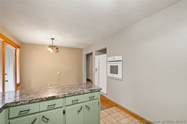 614 Lynn Road, New Albany, IN 47150