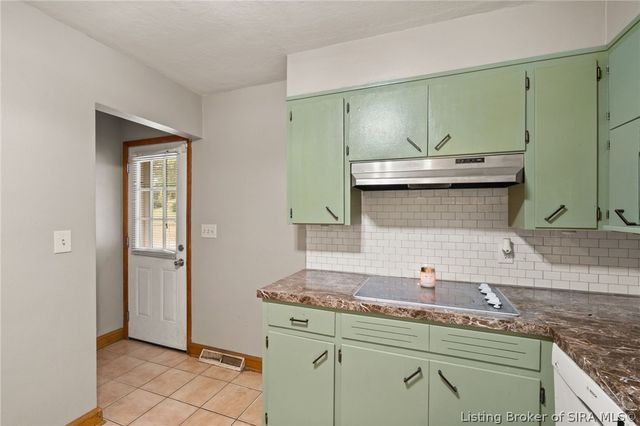 614 Lynn Road, New Albany, IN 47150