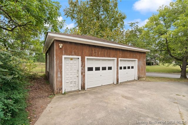 614 Lynn Road, New Albany, IN 47150