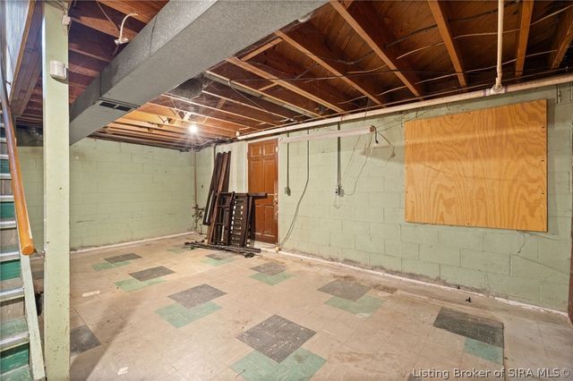 614 Lynn Road, New Albany, IN 47150