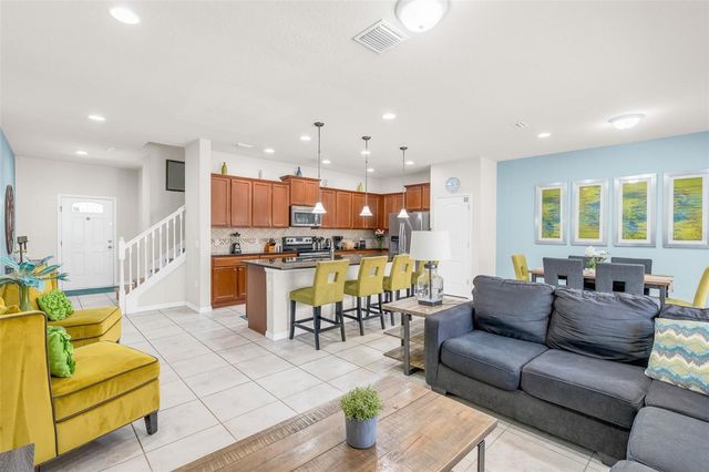 1987 MAJORCA DRIVE, Kissimmee, FL 34747
