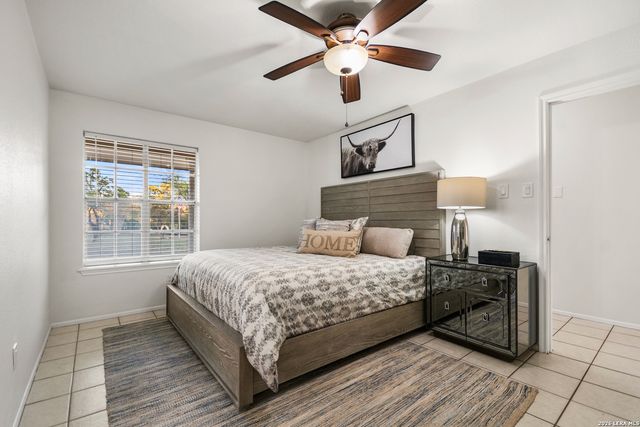 205 rolling oaks, San Antonio, TX 78253