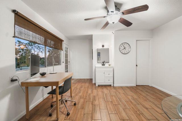 205 rolling oaks, San Antonio, TX 78253