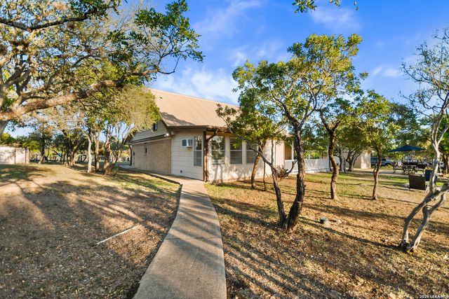 205 rolling oaks, San Antonio, TX 78253