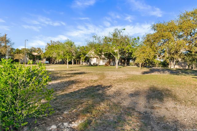 205 rolling oaks, San Antonio, TX 78253