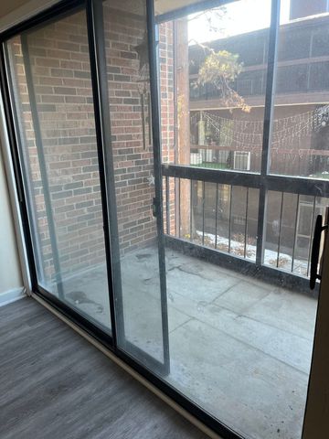 5515 Cromwell Lane M2, Oak Forest, IL 60452