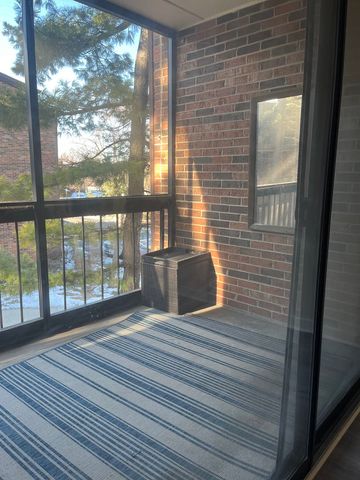 5515 Cromwell Lane M2, Oak Forest, IL 60452