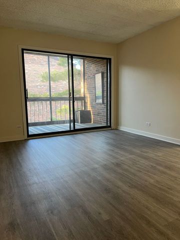 5515 Cromwell Lane M2, Oak Forest, IL 60452