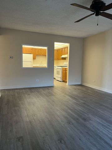 5515 Cromwell Lane M2, Oak Forest, IL 60452