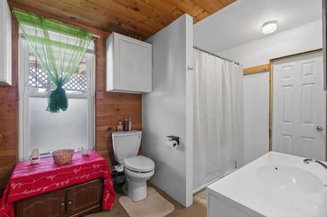 92 Water Street, Laconia, NH 03246