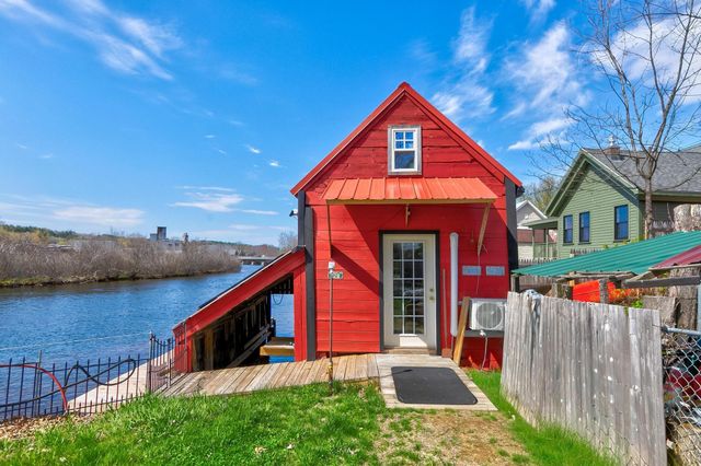 92 Water Street, Laconia, NH 03246