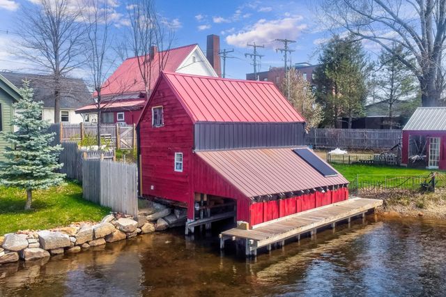 92 Water Street, Laconia, NH 03246