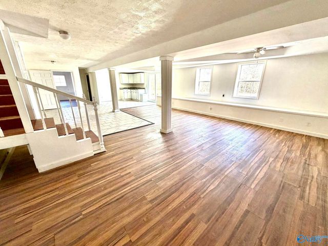 672 County Road 369, Crossville, AL 35962