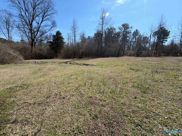 672 County Road 369, Crossville, AL 35962