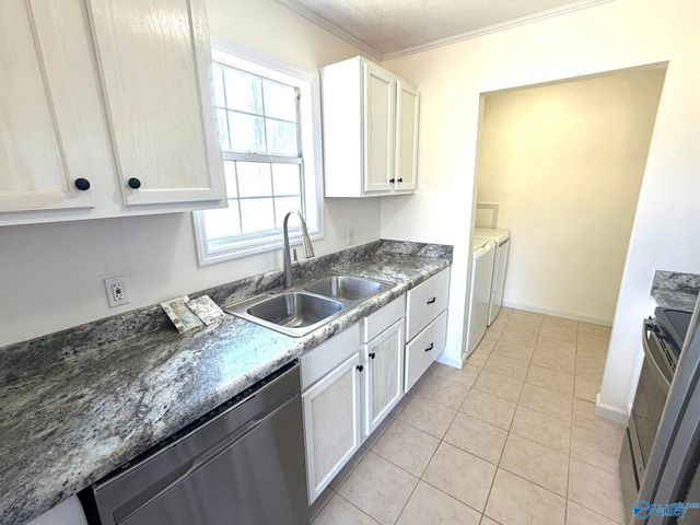 672 County Road 369, Crossville, AL 35962