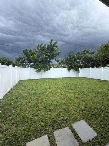 1449 SE 4TH Avenue 1449, Deerfield Beach, FL 33441