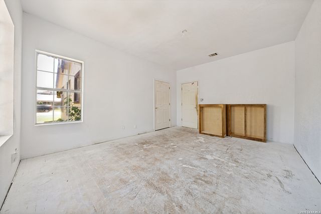 1815 W MAGNOLIA AVE, San Antonio, TX 78201