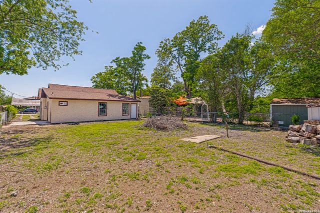 1815 W MAGNOLIA AVE, San Antonio, TX 78201